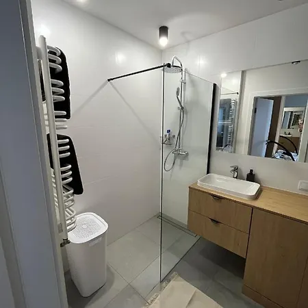 Sloneczny Apartament W Swietnej Lokalizacji 아파트